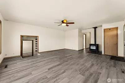1648 Wolves Road, Port Orchard, WA 98366 - Photo 6