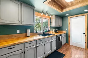 14102 131st St NW, Gig Harbor, WA 98329 - Photo 8