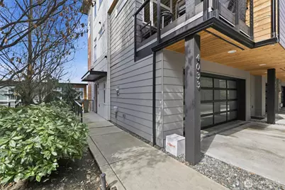 4033 129th Place SE, Bellevue, WA 98006 - Photo 2