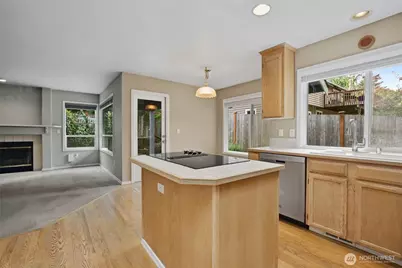 8021 NE 122nd Place, Kirkland, WA 98034 - Photo 10
