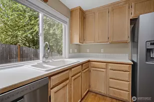 8021 NE 122nd Pl, Kirkland, WA 98034 - Photo 14