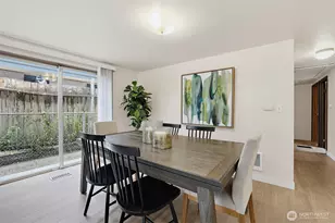 2327 NE 92nd St, Seattle, WA 98115 - Photo 6