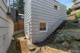 927 Lake Washington Blvd S, Seattle, WA 98144 - Photo 12