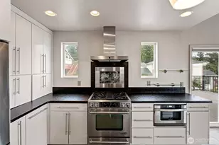 6406 E Royalview Ln, Port Orchard, WA 98366 - Photo 8