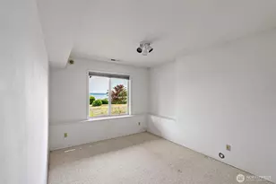 6406 E Royalview Ln, Port Orchard, WA 98366 - Photo 26