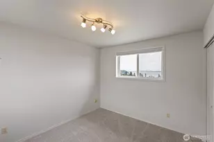 6406 E Royalview Ln, Port Orchard, WA 98366 - Photo 18