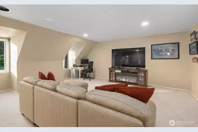 6807 214th Avenue NE, Redmond, WA 98053 - Photo 32