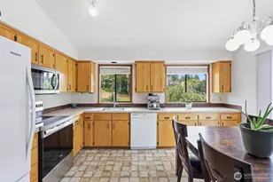 352 Lochwood Dr, Camano Island, WA 98282 - Photo 16