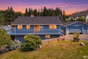 352 Lochwood Dr, Camano Island, WA 98282 - Photo 38