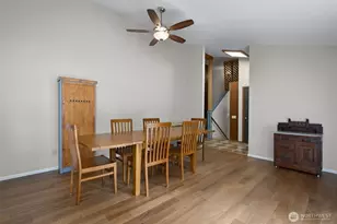 21434 SE 16th Pl, Sammamish, WA 98075 - Photo 4