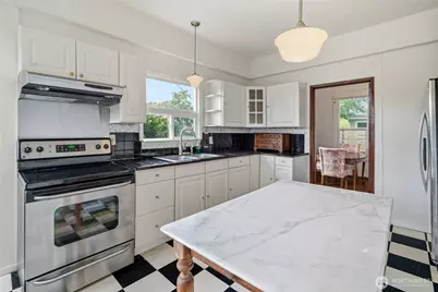 1012 20th Avenue S, Seattle, WA 98144 - Photo 8