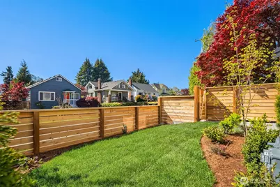 7332 25th Avenue NW, Seattle, WA 98117 - Photo 16