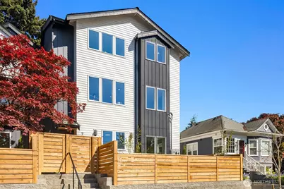 7332 25th Avenue NW, Seattle, WA 98117 - Photo 2