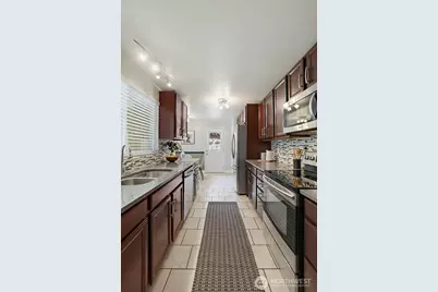 16106 Densmore Avenue N, Shoreline, WA 98133 - Photo 10