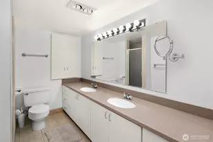 8001 Sand Point NE, Seattle, WA 98115 - Photo 18