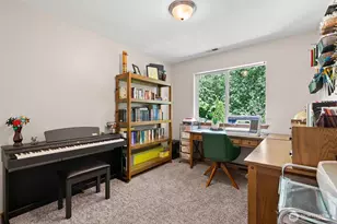 288 NE Fallon Ct, Bremerton, WA 98311 - Photo 16