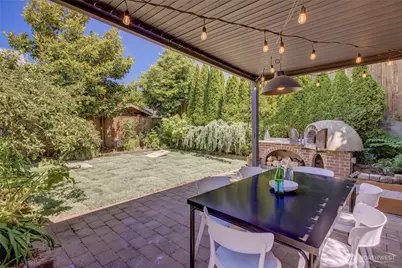 2714 10th Avenue W, Seattle, WA 98119 - Photo 24