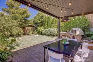 2714 10th Ave W, Seattle, WA 98119 - Photo 24
