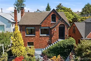 2714 10th Ave W, Seattle, WA 98119 - Photo 2
