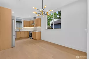 12036 Hiram Pl NE, Seattle, WA 98125 - Photo 6