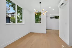 12036 Hiram Pl NE, Seattle, WA 98125 - Photo 8