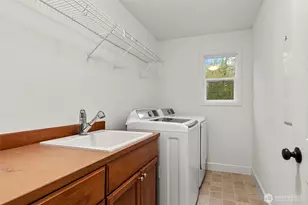 8835 NE 237th Pl NE, Redmond, WA 98053 - Photo 34
