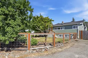 214 E 68th St, Tacoma, WA 98404 - Photo 32