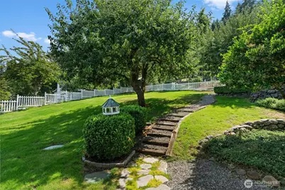 586 North Shore Boulevard, Fox Island, WA 98333 - Photo 34