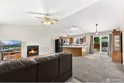 22015 SE 267th S, Maple Valley, WA 98038 - Photo 6
