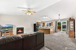 22015 SE 267th S, Maple Valley, WA 98038 - Photo 6