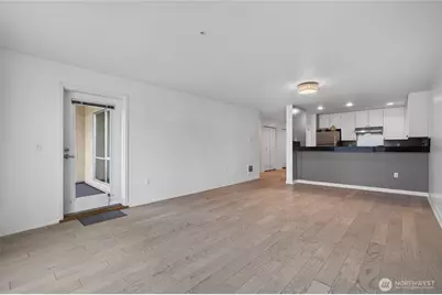 321 10th Avenue S #710, Seattle, WA 98104 - Photo 16