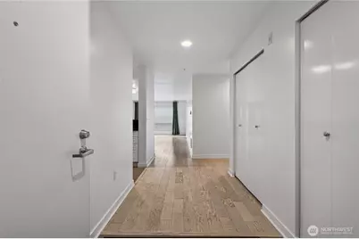 321 10th Avenue S #710, Seattle, WA 98104 - Photo 10