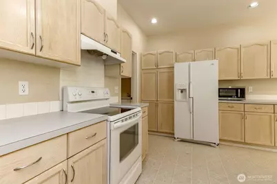 8910 71st Street Ct SW, Lakewood, WA 98498 - Photo 8