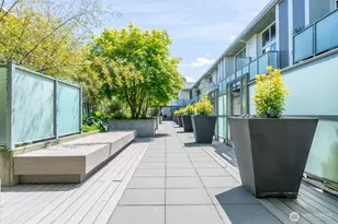 501 Roy St, Seattle, WA 98109 - Photo 28