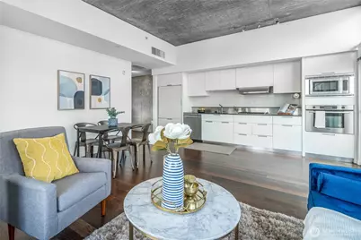 501 Roy Street #T303, Seattle, WA 98109 - Photo 4