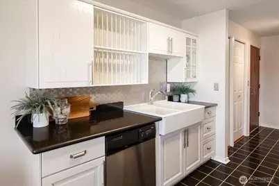 11600 Rainier Avenue S #202, Seattle, WA 98178 - Photo 12
