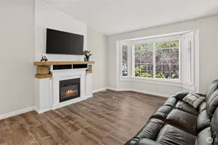 1526 49th Pl SW, Everett, WA 98203 - Photo 2