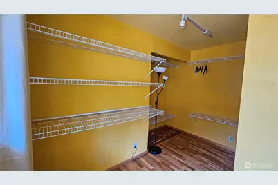1000 151st Place NE, Bellevue, WA 98007 - Photo 10