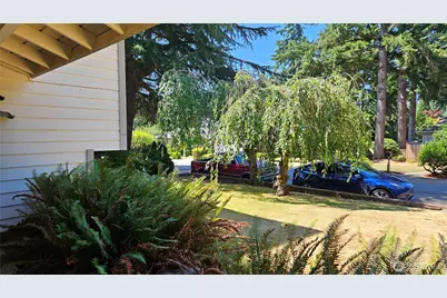 1000 151st Place NE, Bellevue, WA 98007 - Photo 2