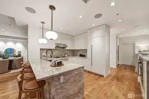 10700 NE 4th St, Bellevue, WA 98004 - Photo 14