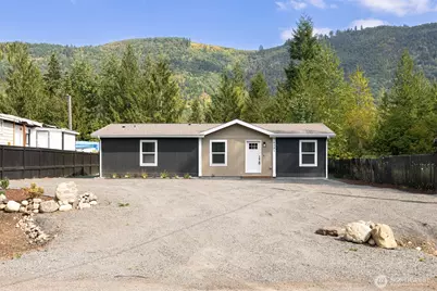 8381 Golden Valley Boulevard, Maple Falls, WA 98266 - Photo 2