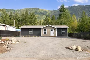 8381 Golden Valley Blvd, Maple Falls, WA 98266 - Photo 2