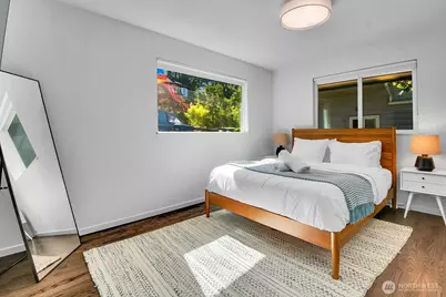 1115 8th Avenue W, Seattle, WA 98119 - Photo 12