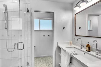 1115 8th Avenue W, Seattle, WA 98119 - Photo 28