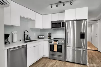 1115 8th Avenue W, Seattle, WA 98119 - Photo 16