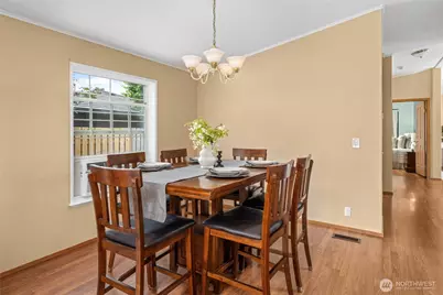 124 N Central Avenue, Sedro Woolley, WA 98284 - Photo 10