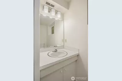 2711 101st Place NE, Bellevue, WA 98004 - Photo 18