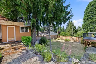 16613 19th Ave SW, Burien, WA 98166 - Photo 32