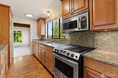 4442 95th Avenue NE, Bellevue, WA 98004 - Photo 16