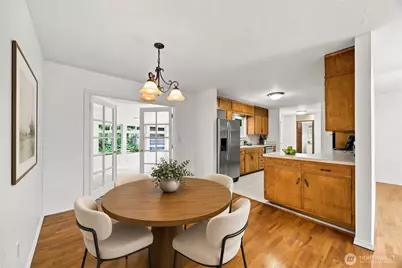 16217 SE Newport Way, Bellevue, WA 98006 - Photo 4